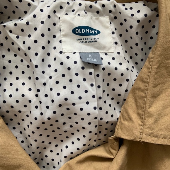 Old navy cream trench coat - Picture 5 of 10